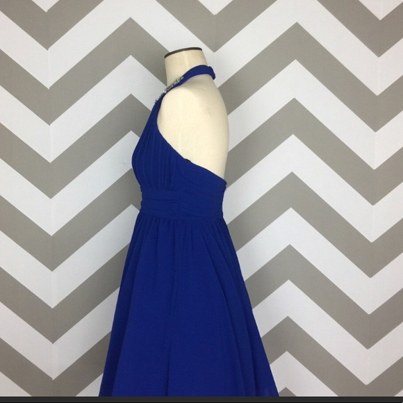 Pre loved. 🌺🥂 Fun and elegant  dress Mid length - Picture 2 of 5